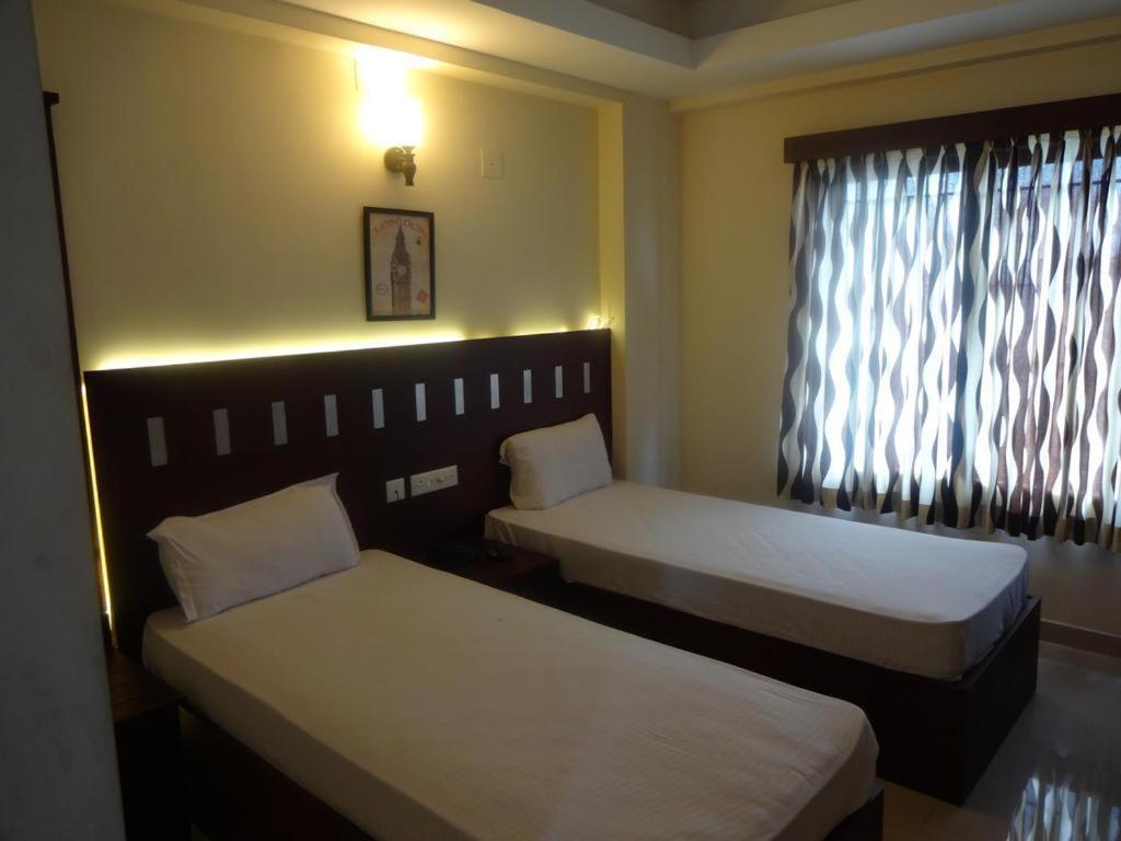 Metro Kochin Business Hotel Zewnętrze zdjęcie