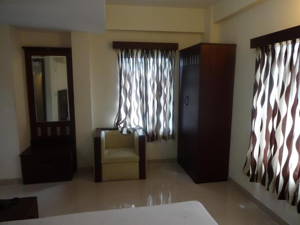 Metro Kochin Business Hotel Zewnętrze zdjęcie