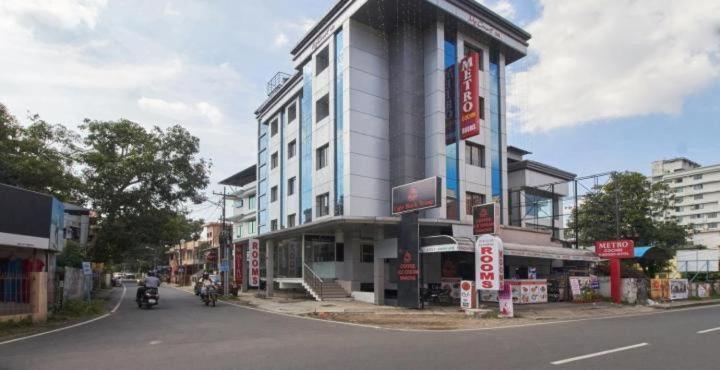 Metro Kochin Business Hotel Zewnętrze zdjęcie
