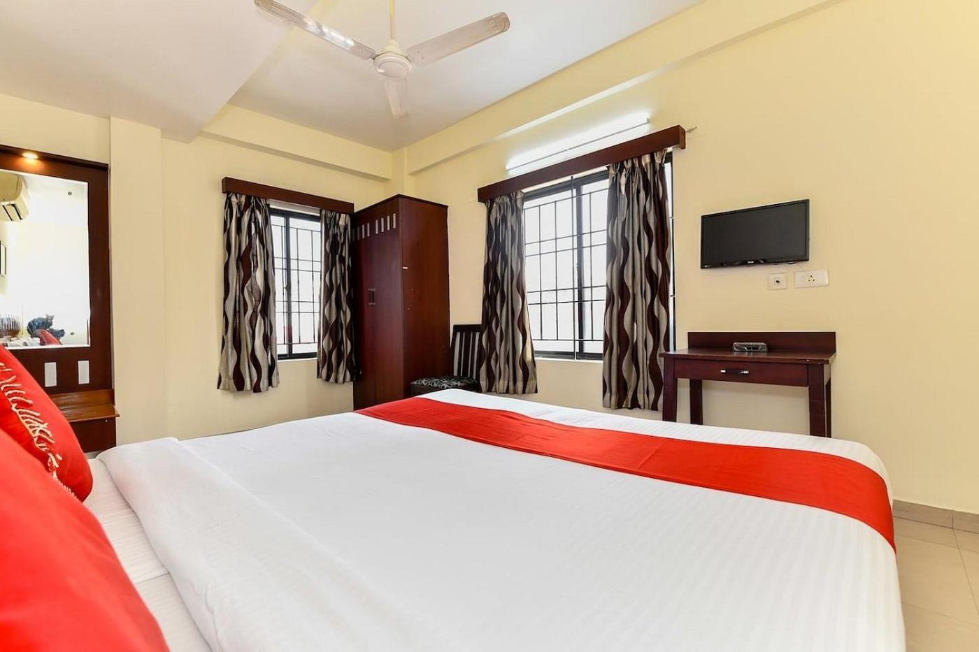 Metro Kochin Business Hotel Zewnętrze zdjęcie